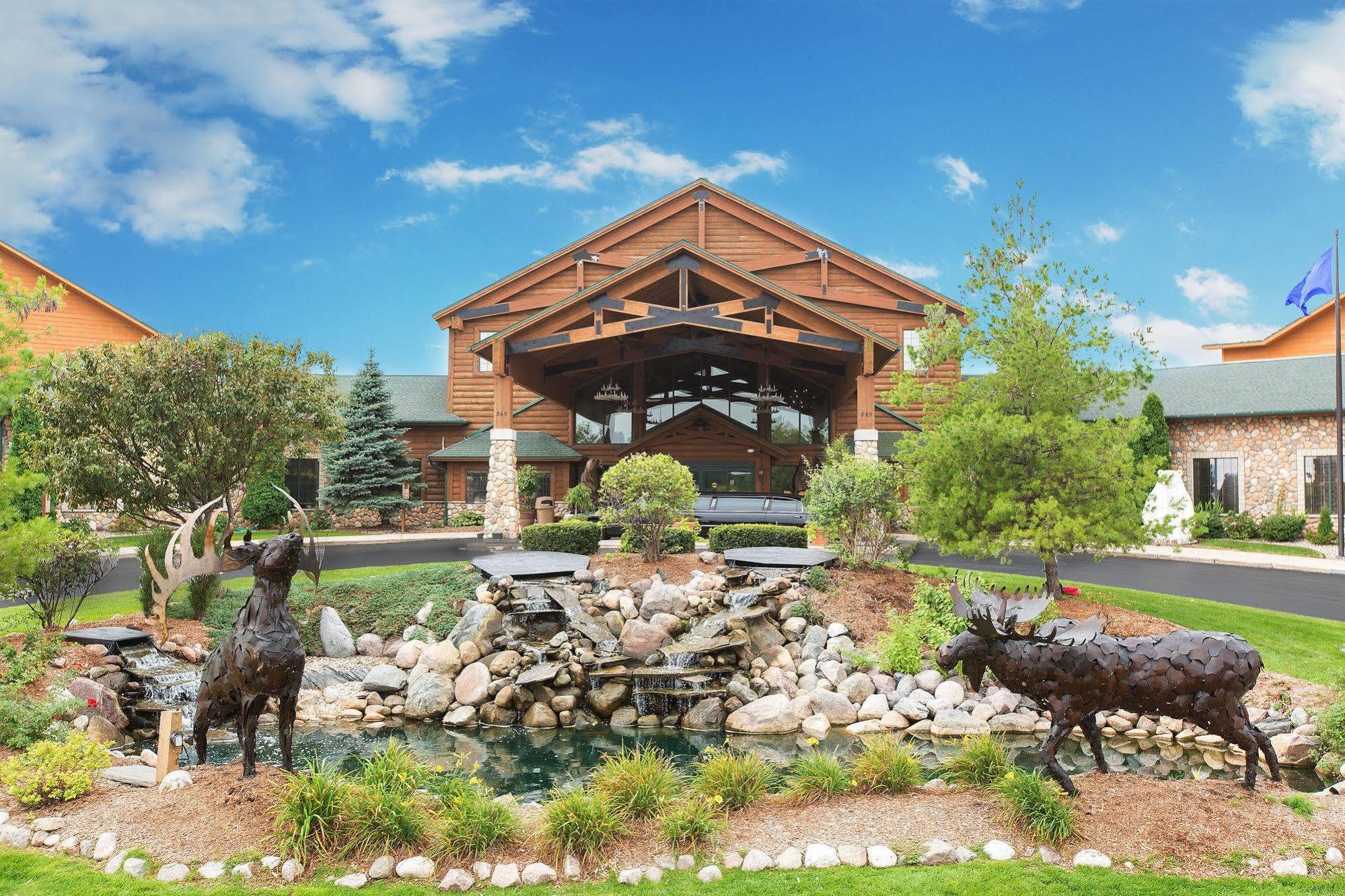 Tundra Lodge Resort - Waterpark & Conference Center Green Bay Exterior photo